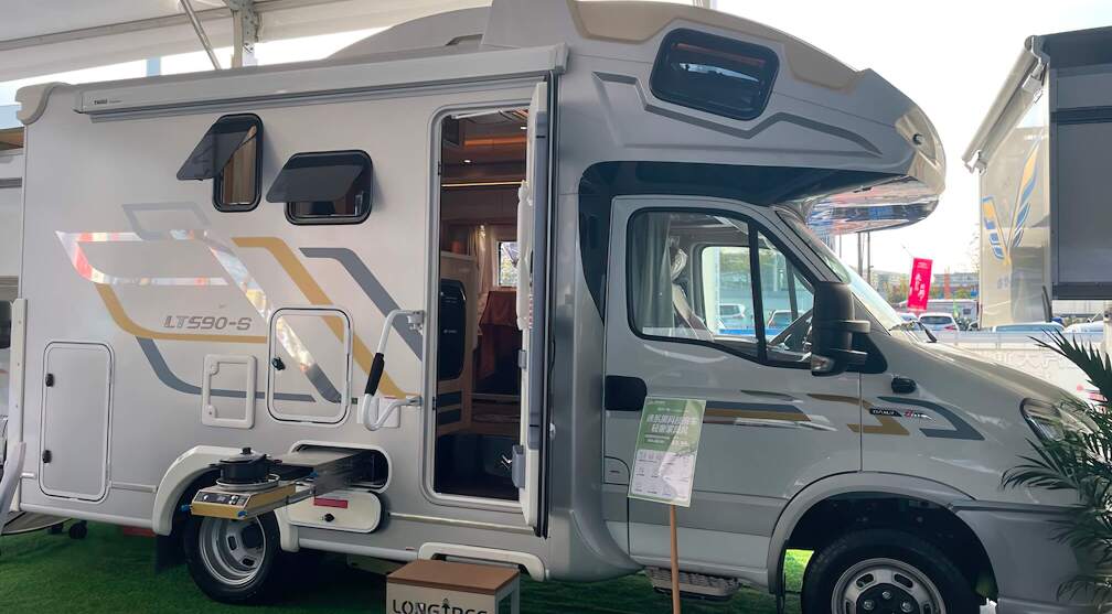 photos-from-hangzhou-5th-rv-show封面